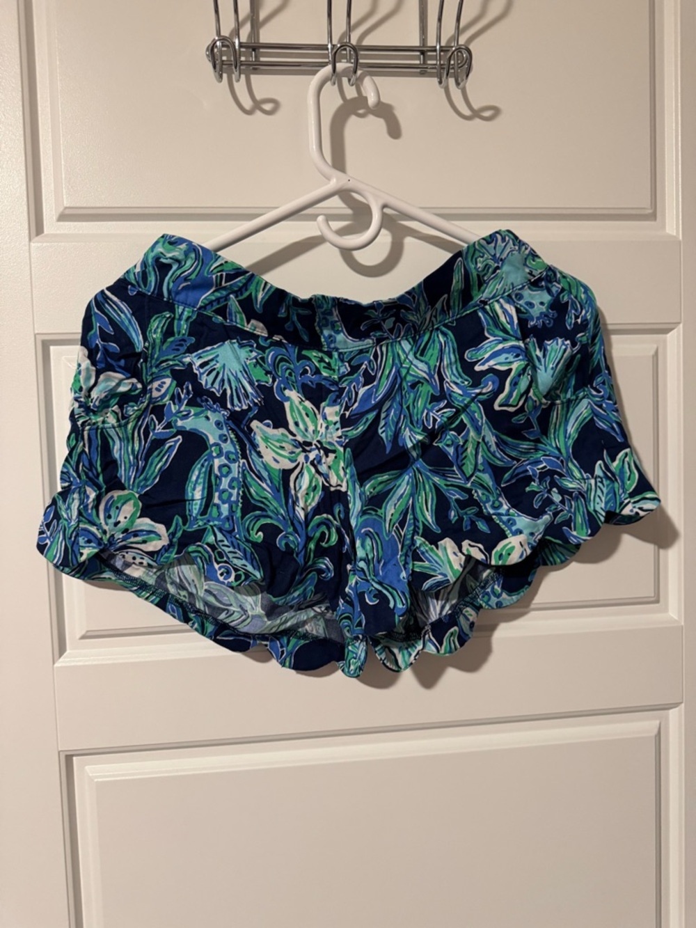 Lilly Pulitzer Dahlia Shorts in High Tide Navy Take Giraffe Size Small